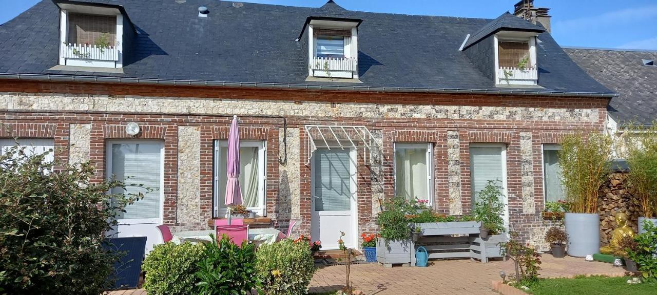 Le Jardin Des Poules Bed & Breakfast Thietreville Ngoại thất bức ảnh